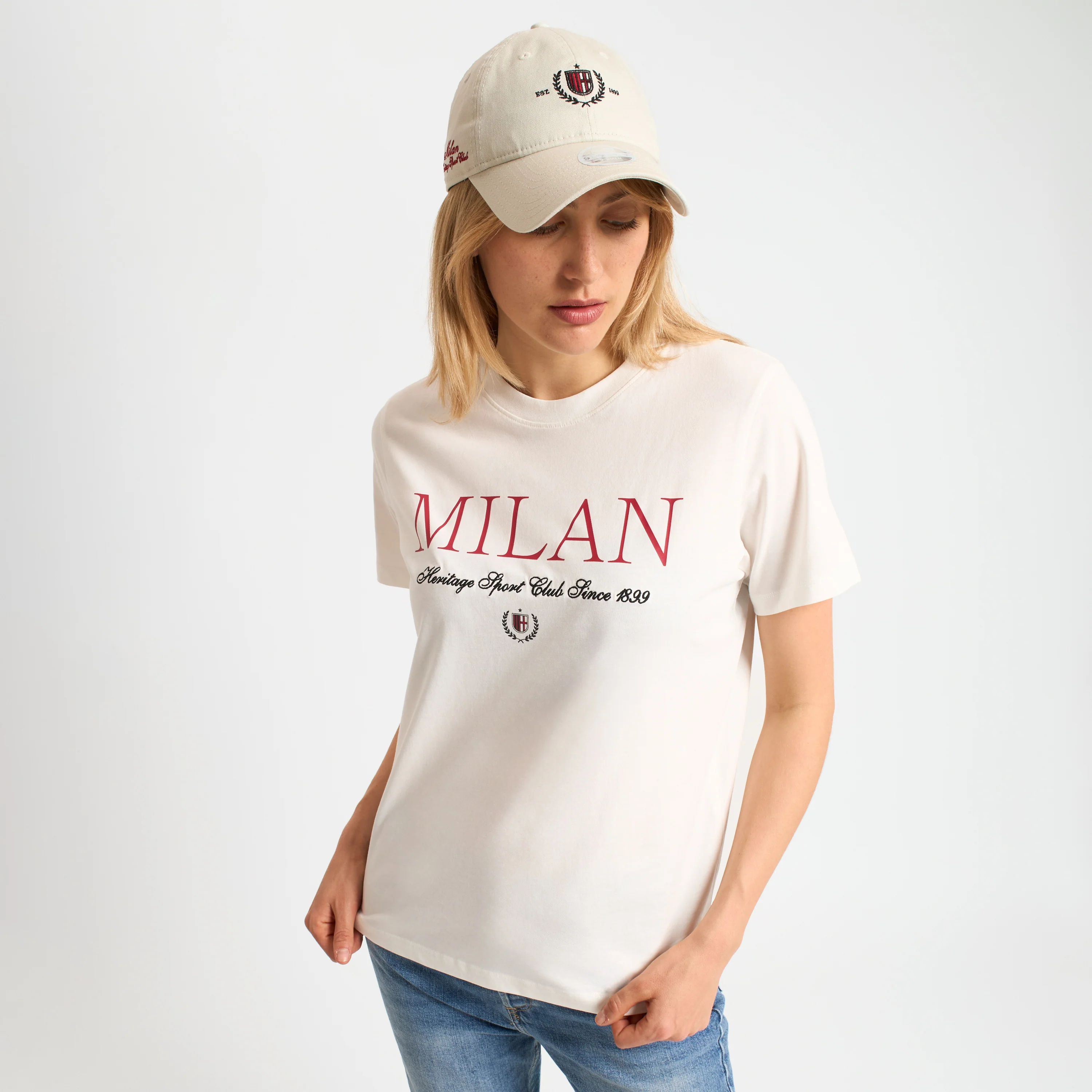 CAPPELLINO 9TWENTY® NEW ERA X AC MILAN BIANCO CON RICAMO LOGO MILAN DONNA - Image 4
